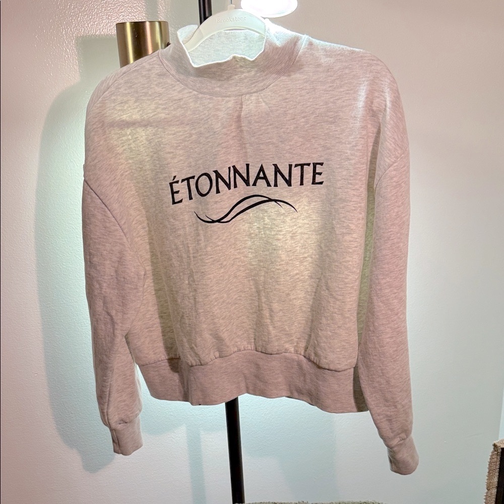 Princess Diana style Étonnante Gray short crewneck Sweatshirt med.